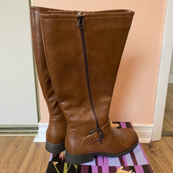 Waterproof tall boots - Picture 3 of 4